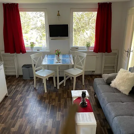 Kapitaensferienhaus Romantik 아파트