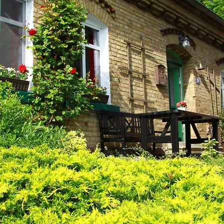 Kapitaensferienhaus Romantik 샤프로데